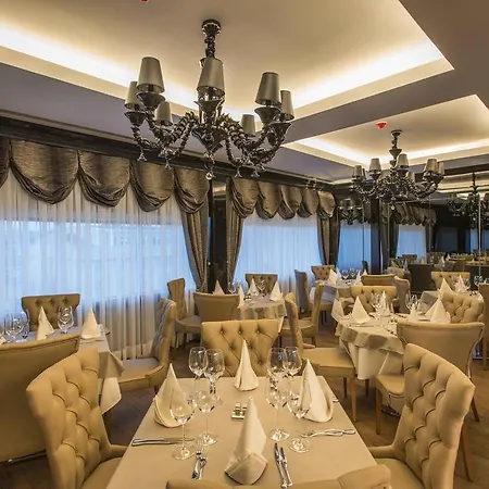 Hotel Latanya 5*
