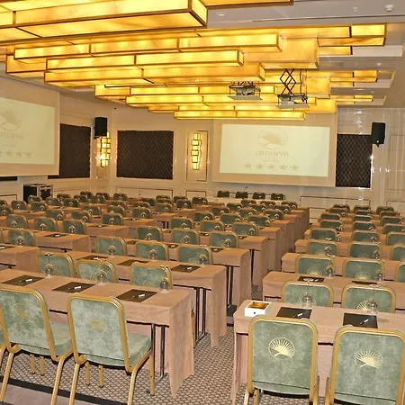 Latanya Hotel 5*